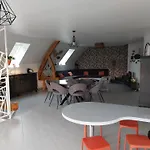 Le Murmure Du Ruisseau - Piece De Vie 60 M2 - Terrasse 30 M2 - 2 Wc Sémeries