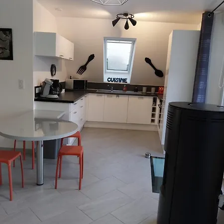 Le Murmure Du Ruisseau - Piece De Vie 60 M2 - Terrasse 30 M2 - 2 Wc