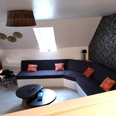 Le Murmure Du Ruisseau - Piece De Vie 60 M2 - Terrasse 30 M2 - 2 Wc Holiday home *