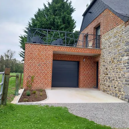 Le Murmure Du Ruisseau - Piece De Vie 60 M2 - Terrasse 30 M2 - 2 Wc بيت للعطل *