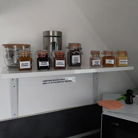 Feriehus Le Murmure Du Ruisseau - Piece De Vie 60 M2 - Terrasse 30 M2 - 2 Wc Sémeries