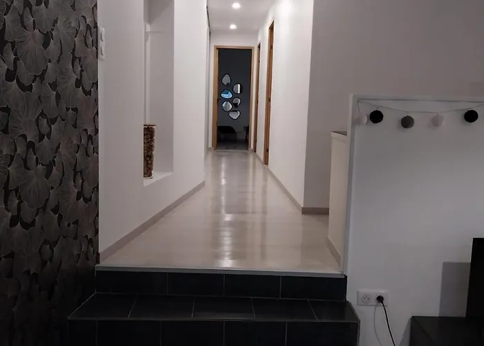Le Murmure Du Ruisseau - Pièce De Vie 60 M2 - Terrasse 30 M2 - 2 Wc *