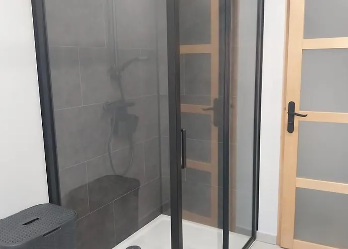 Le Murmure Du Ruisseau - Pièce De Vie 60 M2 - Terrasse 30 M2 - 2 Wc Sémeries