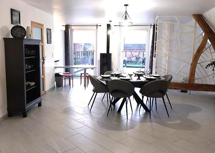 Le Murmure Du Ruisseau - Pièce De Vie 60 M2 - Terrasse 30 M2 - 2 Wc Hébergement de vacances