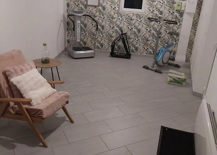 Le Murmure Du Ruisseau - Pièce De Vie 60 M2 - Terrasse 30 M2 - 2 Wc Sémeries